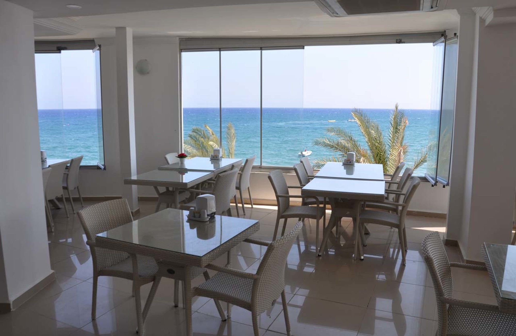 Tepe Beach Hotel Kizkalesi Esterno foto